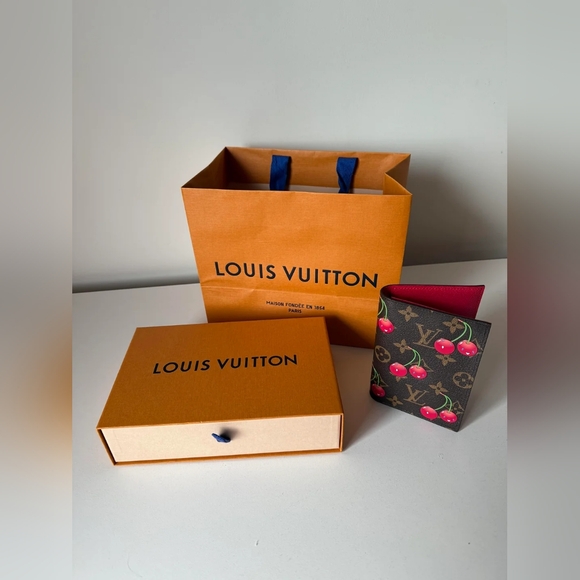 LV x TM Passport Cover - Picture 1 of 10